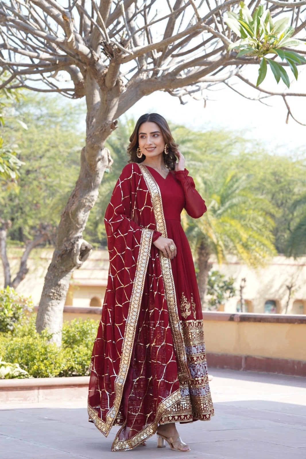 Elegant and beautiful Gown with Zari, Sequins and threadwork