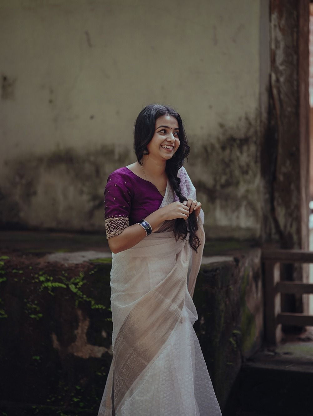 Niharika White Organza Chex saree
