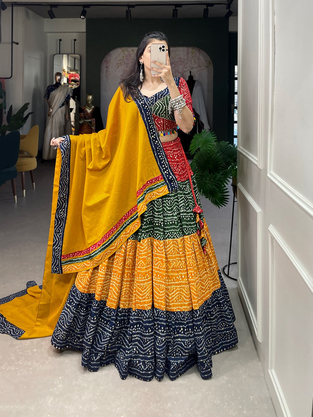 Full Bandhej Chaniya Choli