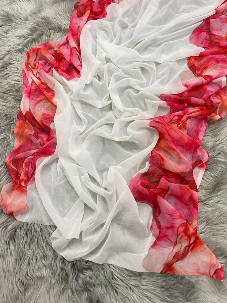 Alia Bhatt white-red saree