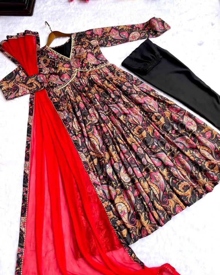 Alia Cut Lily Print Suit