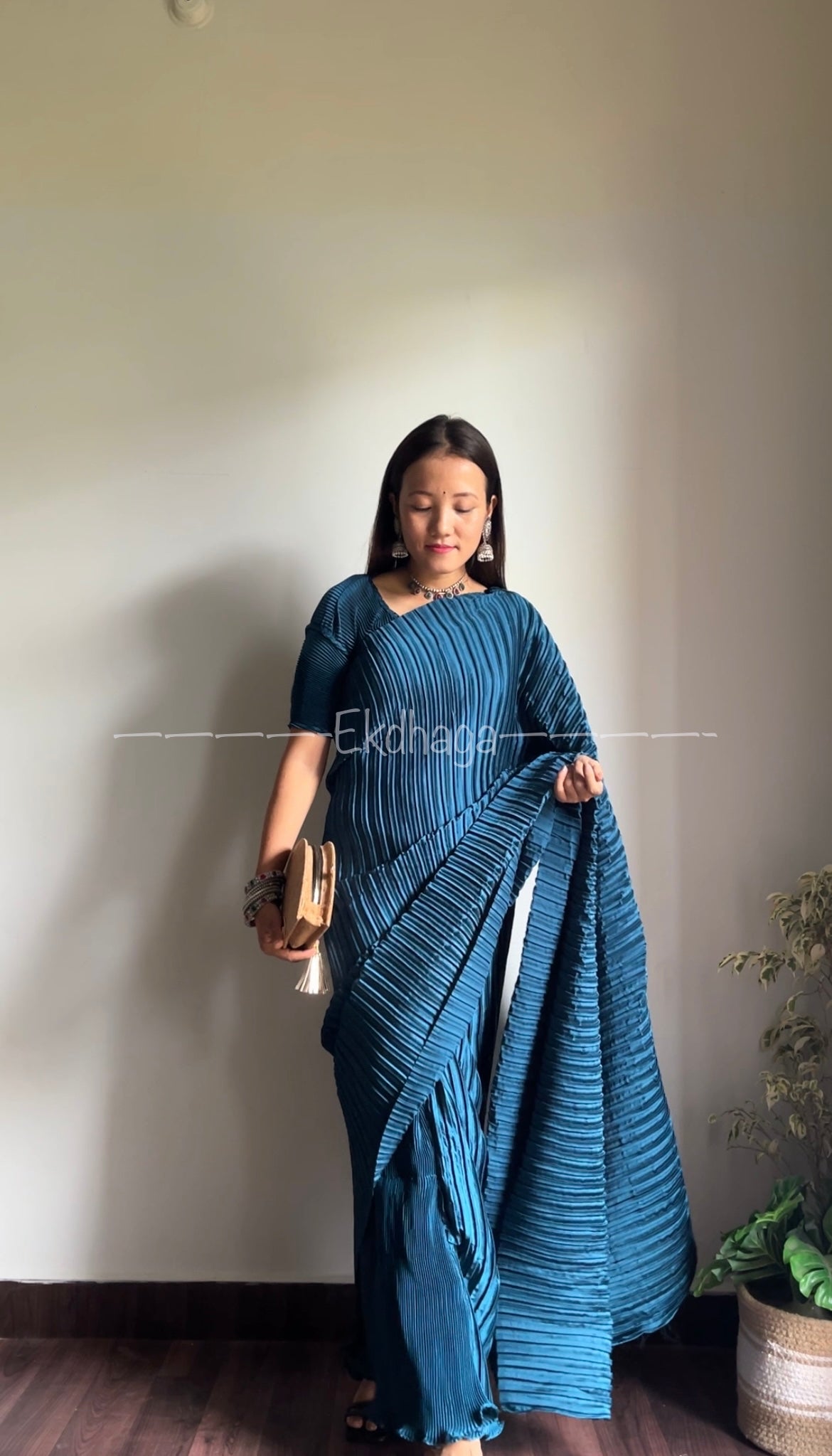 Dress style crush saree