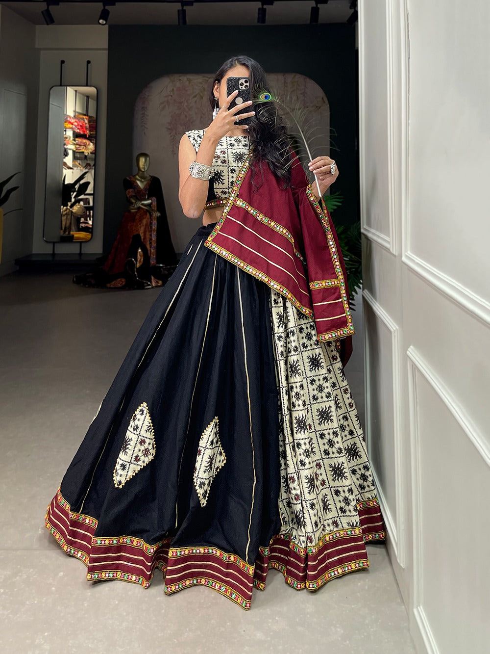 Elegant Lehenga for Navratri look