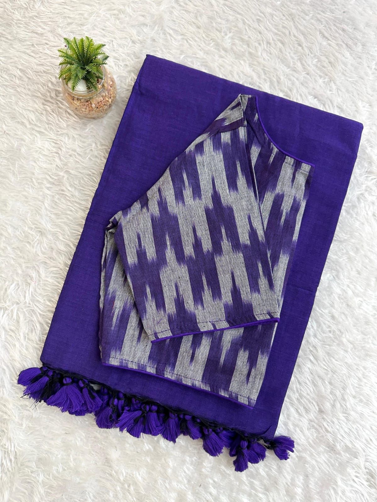 Pure Cotton Handloom Saree with Ikkat Blouse