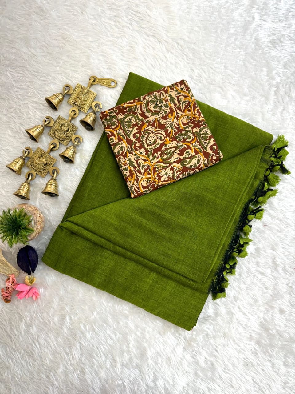 Pure Cotton Handloom Saree with Printed Blouse